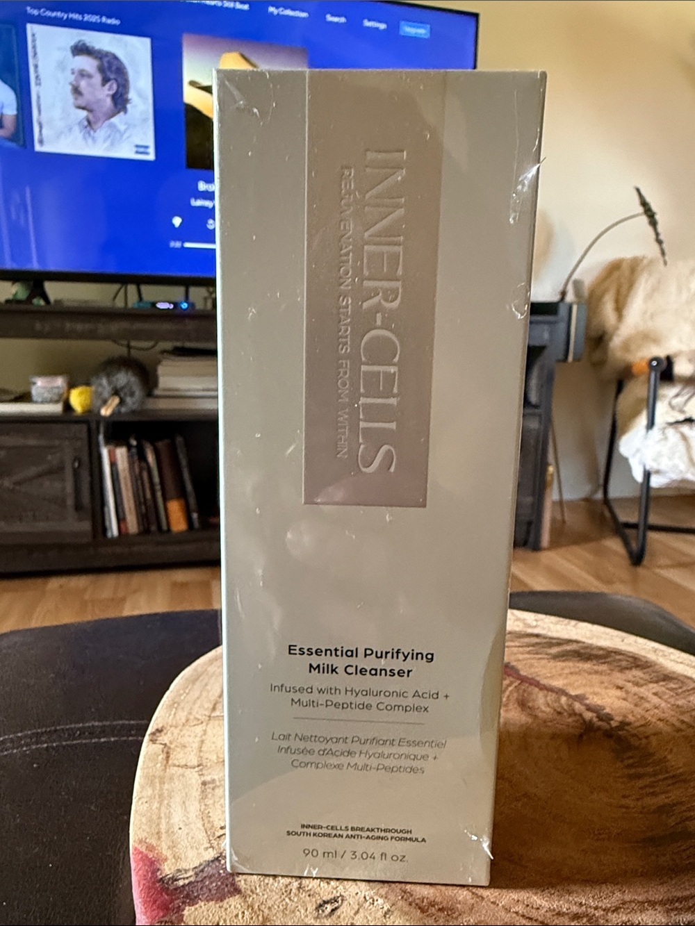 Inner-Cells Essential Purifying Milk Cleanser - Pale Gray Packaging